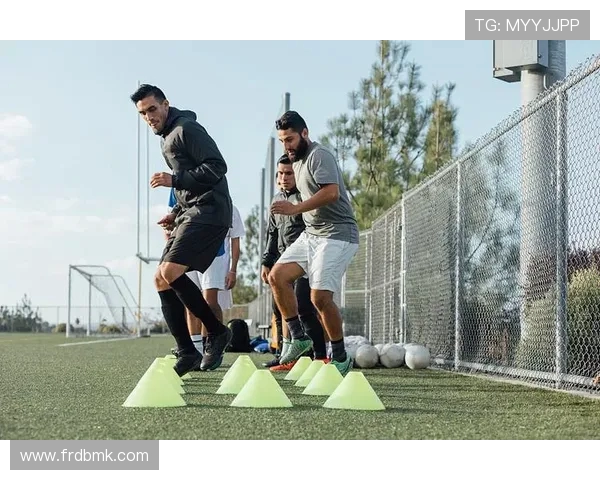 足球运动员的体能恢复与调节技巧 足球运动员的体能恢复与调节技巧