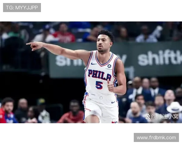 勇士在绿老师缺阵情况下展现出更流畅的进攻风格追梦缺席反而助力球队表现提升 勇士在绿老师缺阵情况下展现出更流畅的进攻风格追梦缺席反而助力球队表现提升