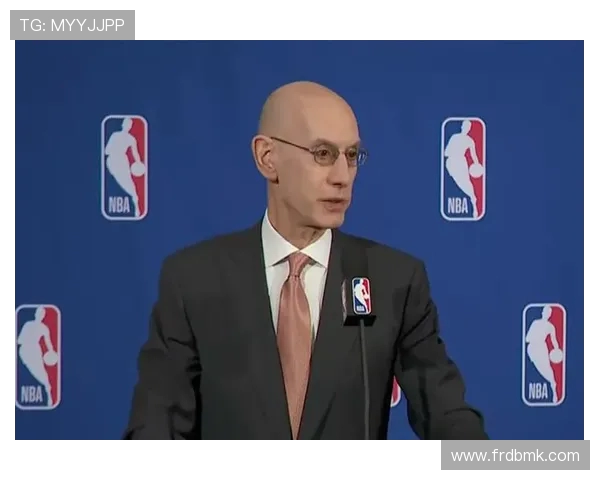 小卡回应落选传闻称萧华不会影响球员表现与阴阳合同无关